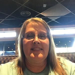 Meet your Posher, Denise